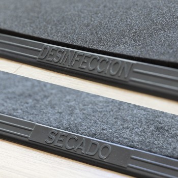 Alfombra Desinfectante para puertas con logo