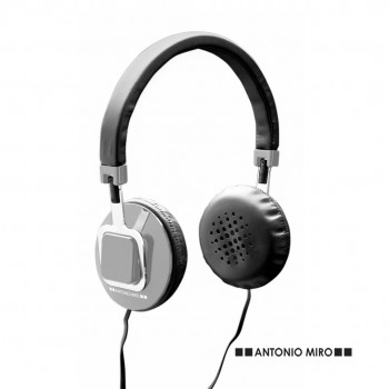 Auriculares Kelsi - Antonio Miró promocional